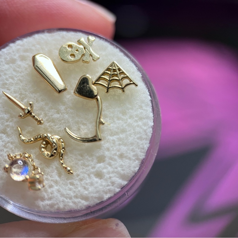 Divinity Yellow Gold Spider Web Threadless End - image 2